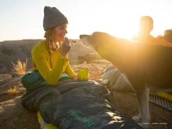 Therm-a-Rest Thermarest Saros 32F/0C -Aventure Soldes sac de couchage thermarest saros 20f 6c 09 1 1